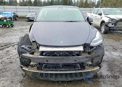 2022 Tesla Model Y from USA, damaged, VIN 7SAYGDEE9NF364942